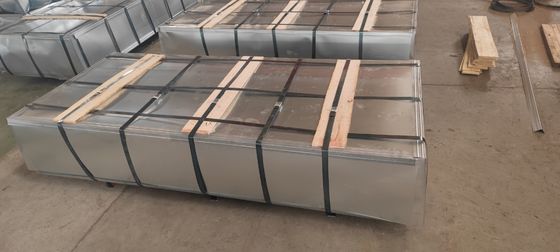 satın almak 15-20 Mikron Polyester +5 Mikron Primer 700mm-1250mm Genişliği ve Çatı ve Kaplama için Yüksek Geri Dönüştürülebilirliği ile Ön Kaplama Çelik Yaprak online manufacture