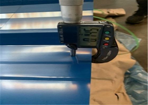 satın al JIS G3312 CGCC 0.25mm Oluklu Çelik Çatı Levhaları 820mm Galvanizli Oluklu Levha online manufacture