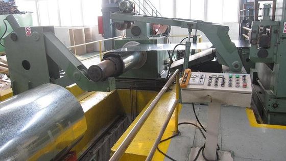 satın almak SGCC SGCD JIS G3302 Saldırılmış boru ve inşaat için sıcak daldırılmış galvanizli çelik bant bobinleri Z30-Z275 online manufacture